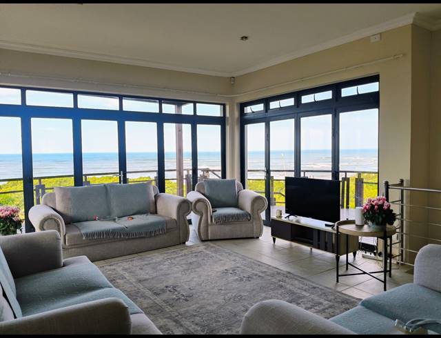 6 BEDROOM HOUSE FOR SALE IN PARADISE BEACH